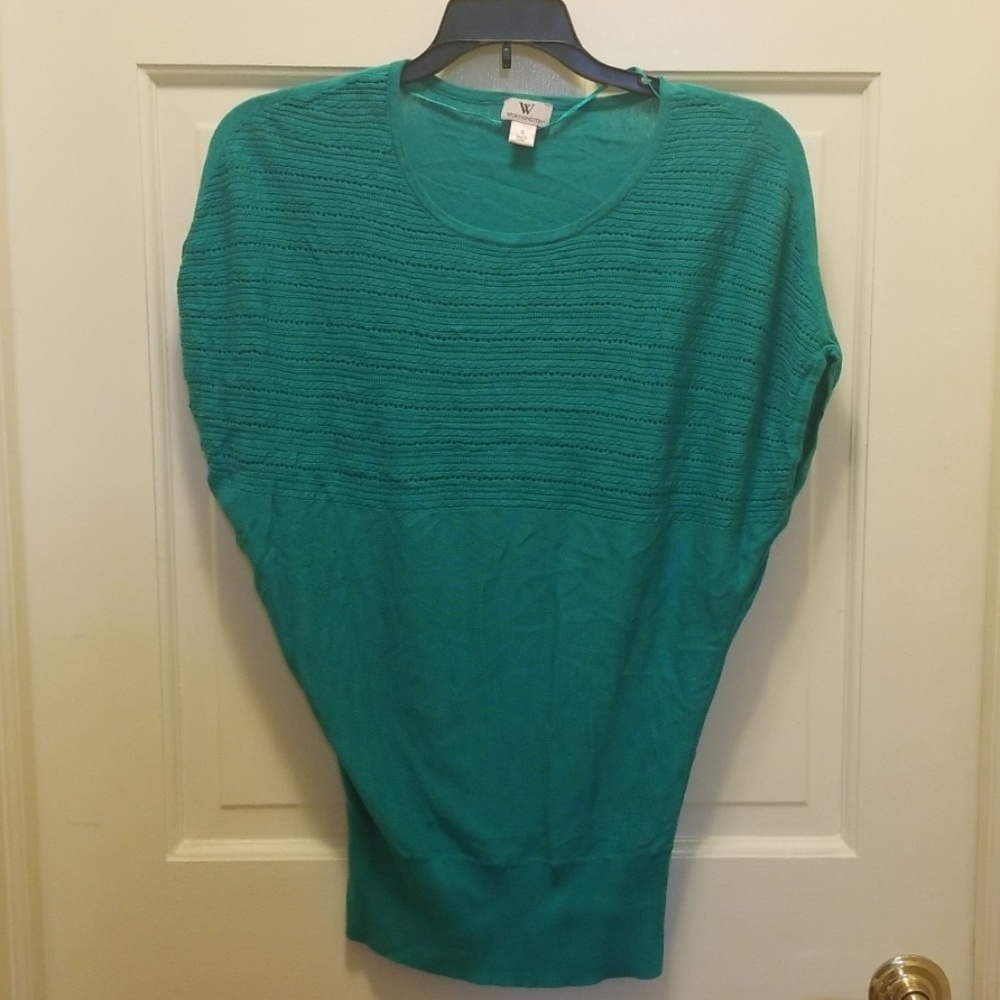 Blue/green knit top